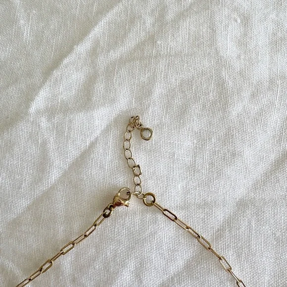 “L” Gold Initial Necklace Set - Picture 4 of 6